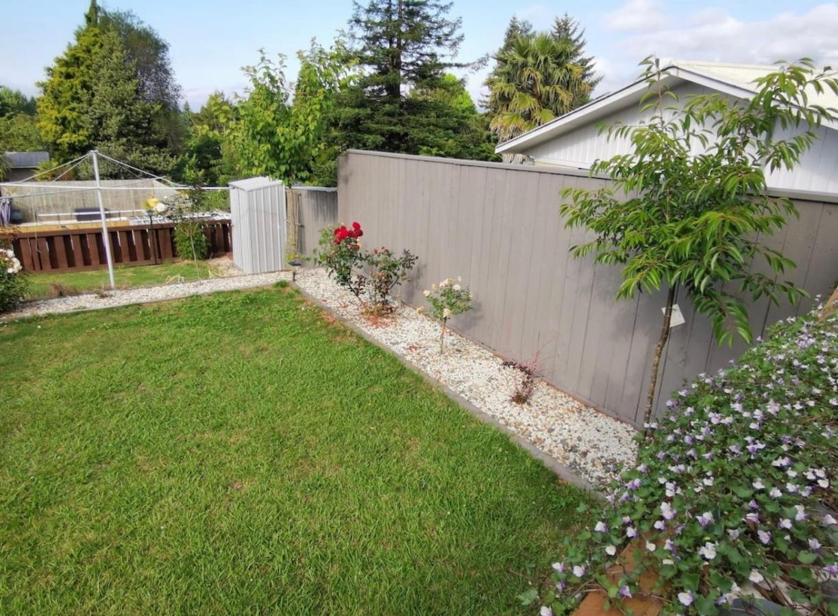 Spacious Utuhina Holiday House Rotorua Exterior photo